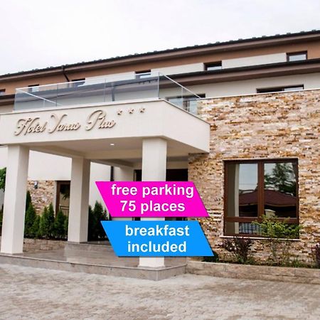 Hotel Yarus Plus Ploieşti Exterior foto