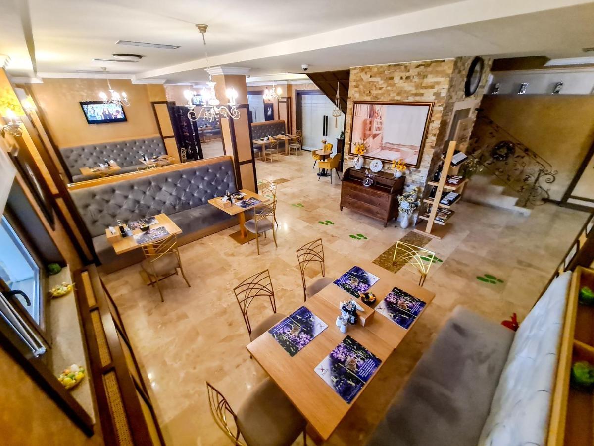 Hotel Yarus Plus Ploieşti Exterior foto